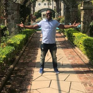 Meet your Posher, Francis